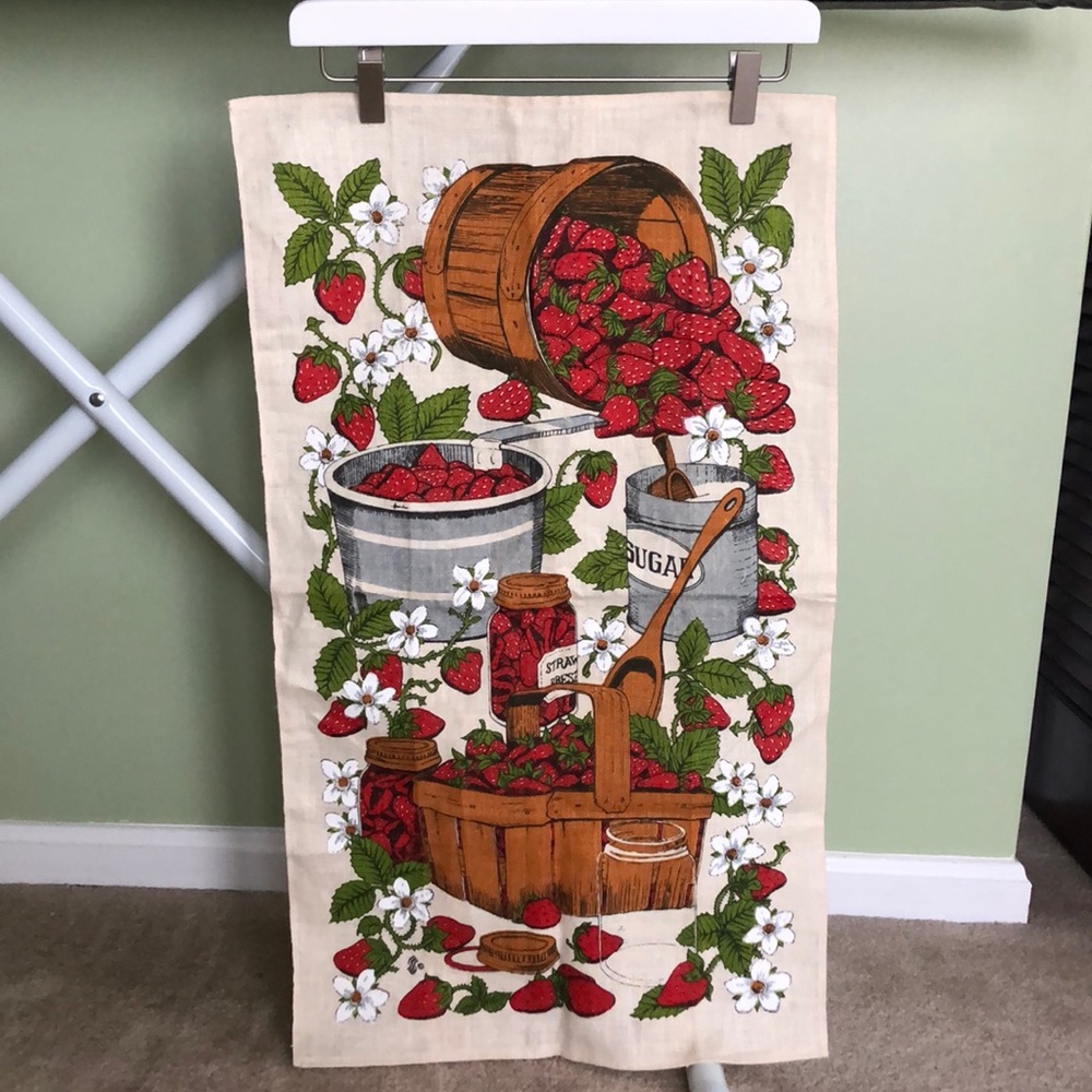 Farmhouse Chic Strawberry Tea Towel